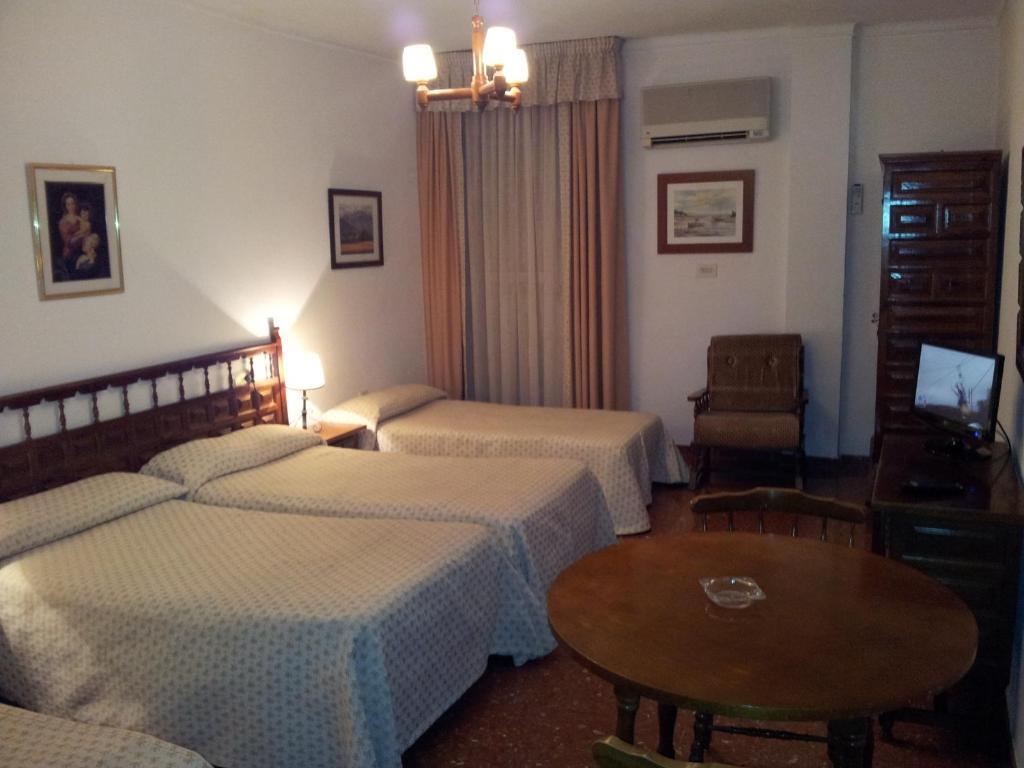 Hotel Rio Piscina Priego de Córdoba Værelse billede